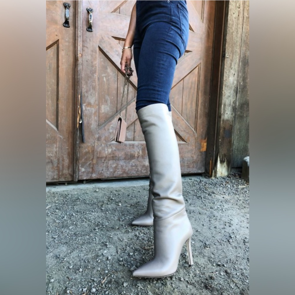 NIB Tamara Mellon Icon Gray Boots sz 9